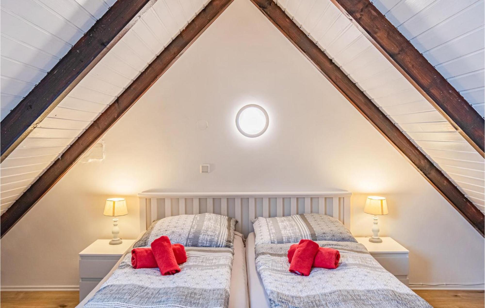 Cozy Apartment In Friedrichskoog With Kitchen Εξωτερικό φωτογραφία